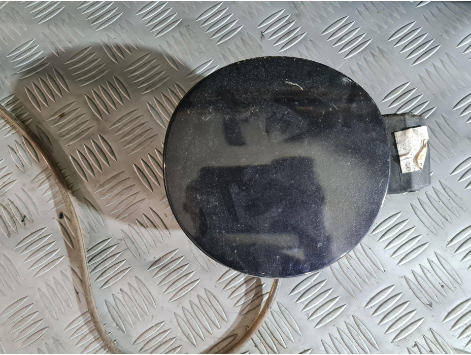 Вратички за резервоар за VW Golf 5 1.6SFI Вратички за резервоар за VW Golf 5 1.6SFI