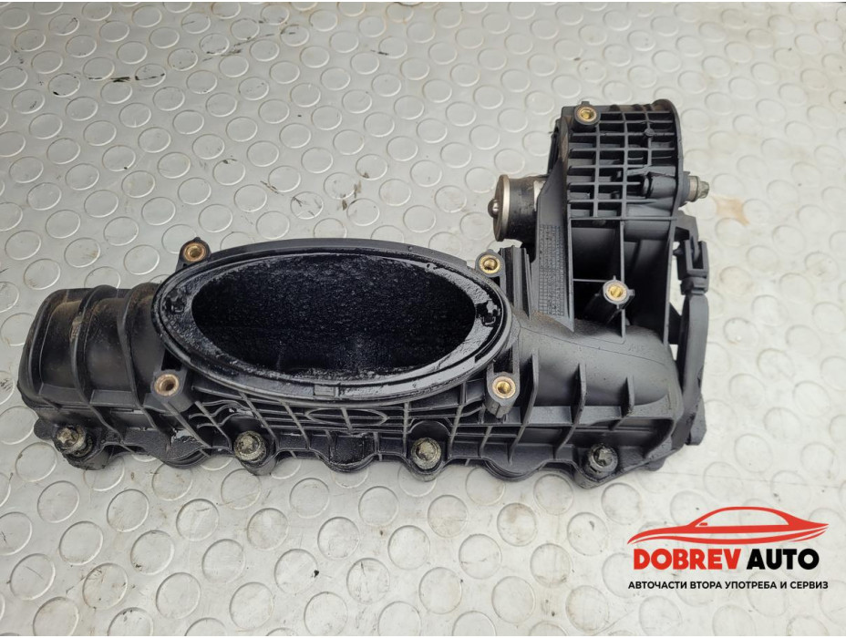 Всмукателен колектор с моторче за Mercedes C220 W205 Всмукателен колектор с моторче за Mercedes C220 W205