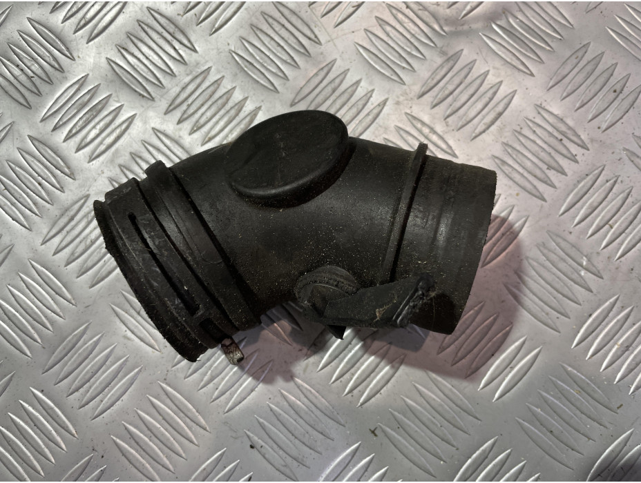 Въздуховод за Audi A4 B6 2.0i - 15