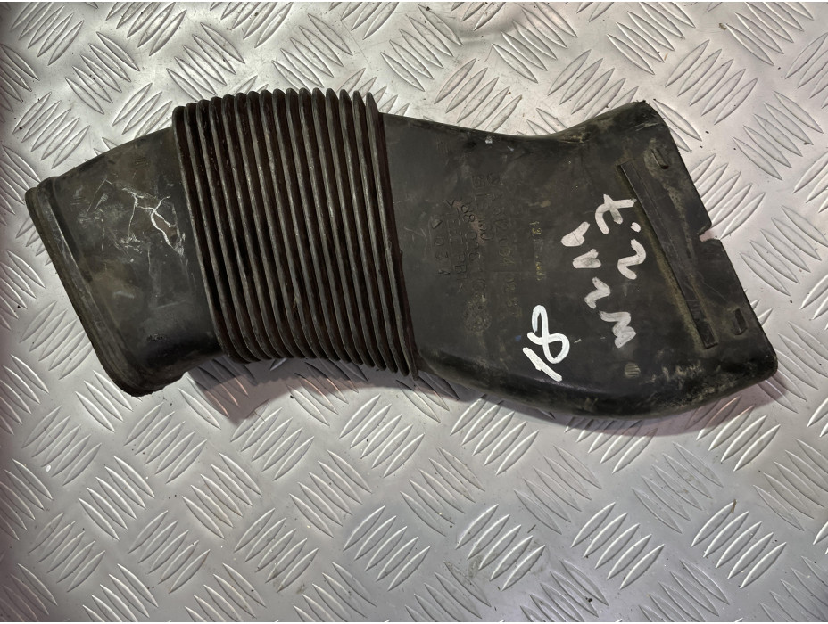 Въздуховод за Mercedes E270 W211 - 18