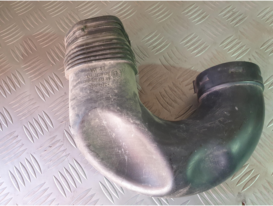 Въздуховод към филтърна кутия за VW Passat CC 2.0TSI Въздуховод към филтърна кутия за VW Passat CC 2.0TSI