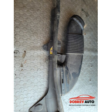 Въздухозаборник за Mercedes C Class W205 220 CDI Въздухозаборник за Mercedes C Class W205 220 CDI