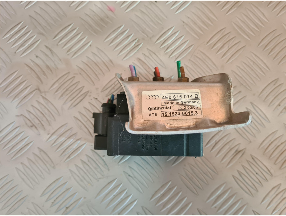 Въздушен разпределител за Audi A8 D3 4.2i Long, Continental