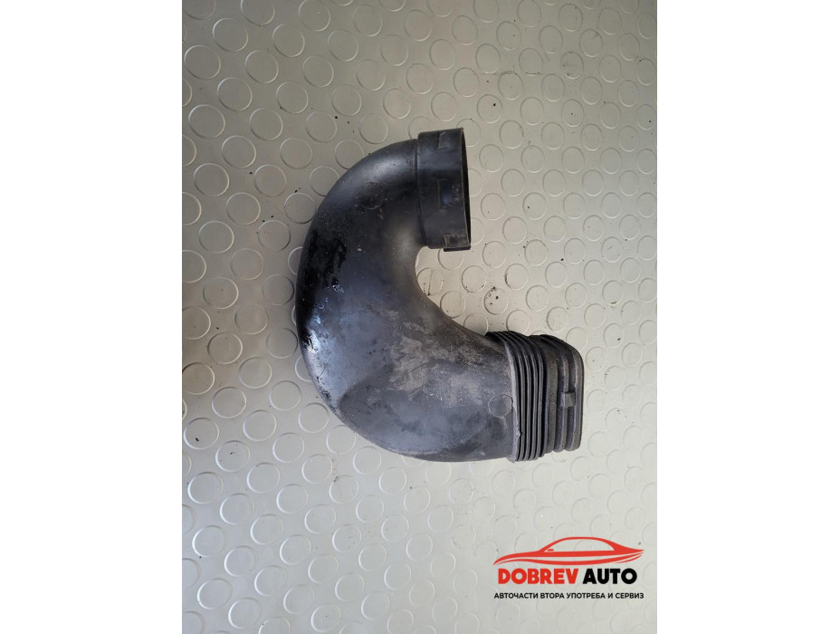 Въздушна тръба (към филтърна кутия) за Audi A3 8P 2.0 TDI (Facelift) S-Line Въздушна тръба (към филтърна кутия) за Audi A3 8P 2.0 TDI (Facelift) S-Line