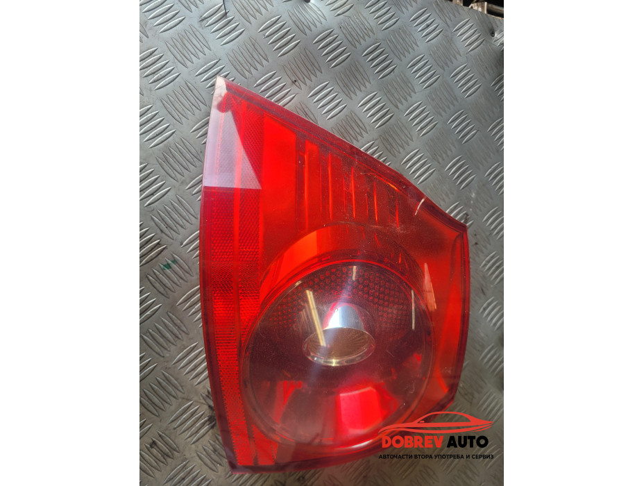 Външен ляв стоп за VW Golf 5 2.0TDI Външен ляв стоп за VW Golf 5 2.0TDI