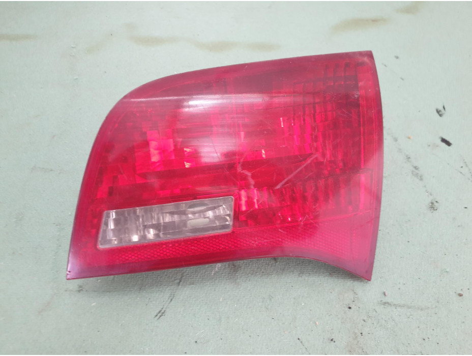 Вътрешен десен стоп за Audi A6 C6 