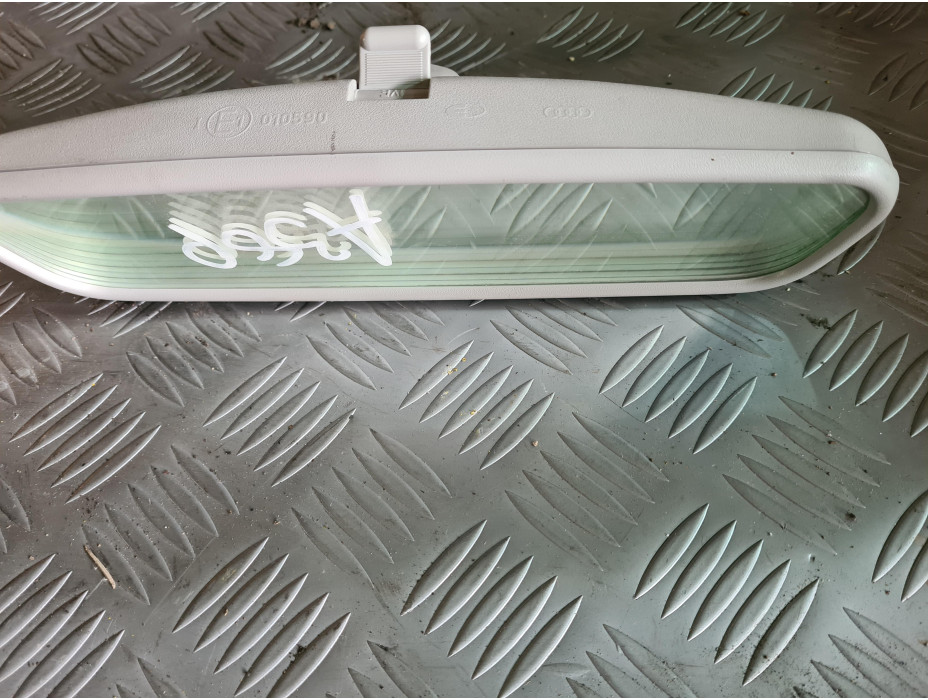 Вътрешно огледало за Audi A3 8P Hatchback