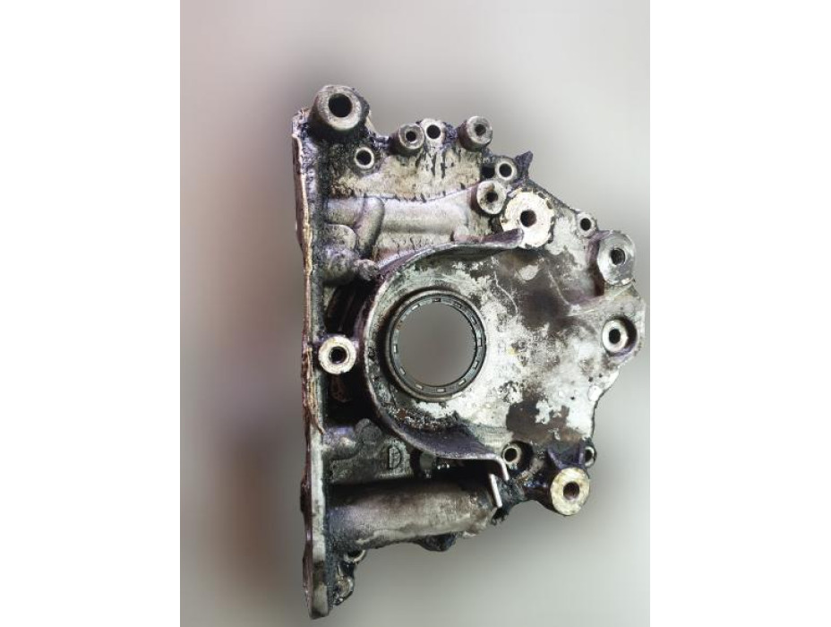 Голям капак за моторен блок за Audi A6 C5 2.5TDI - AKE Голям капак за моторен блок за Audi A6 C5 2.5TDI - AKE