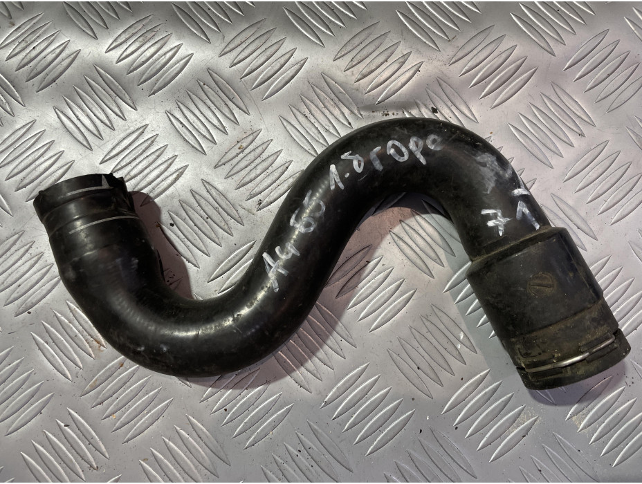 Горен воден маркуч за Audi A4 B5 1.8i - 71