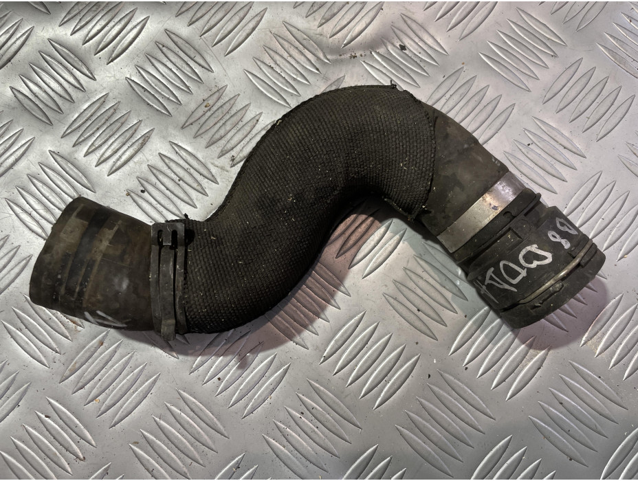 Горен воден маркуч за Audi A4 B8 2.0TDI - 14 