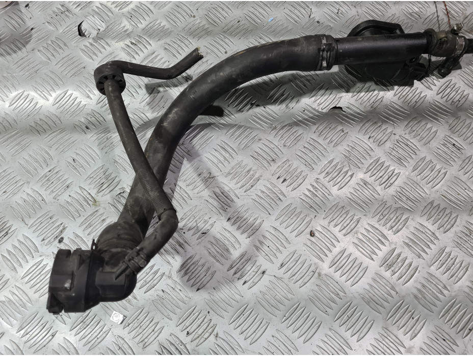 Горен воден маркуч за VW Passat B6 2.0 TDI ВМР