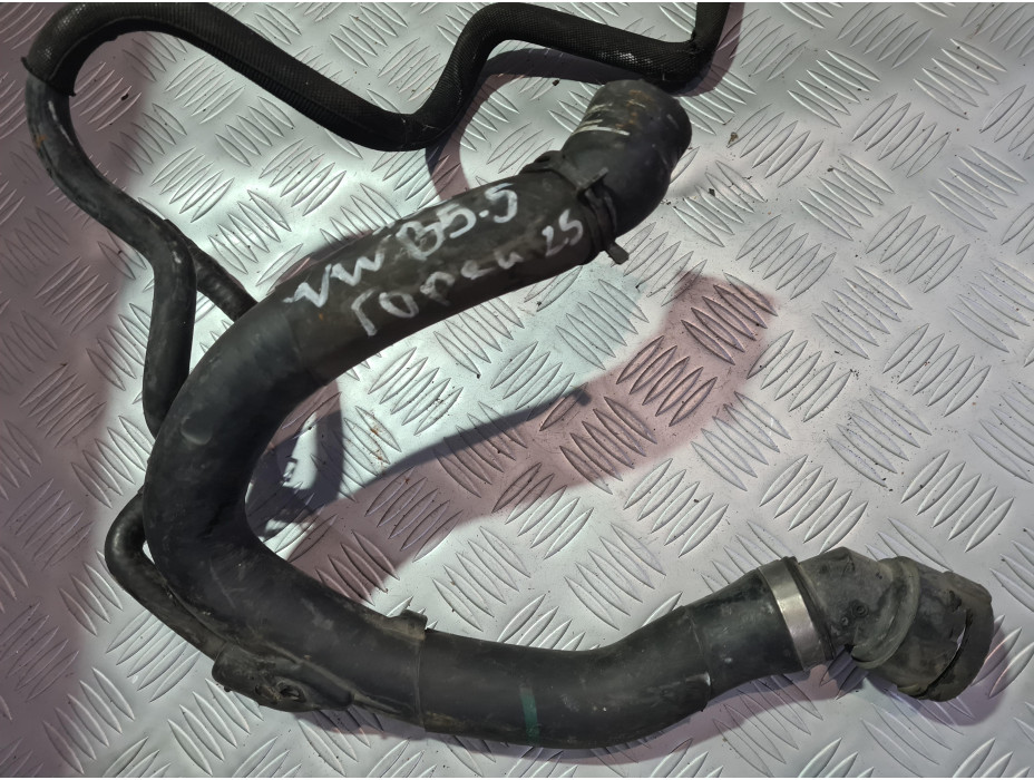 Горен воден маркуч за Фолксваген Пасат Б5.5 комби / VW Passat B5.5  2.5 TDI