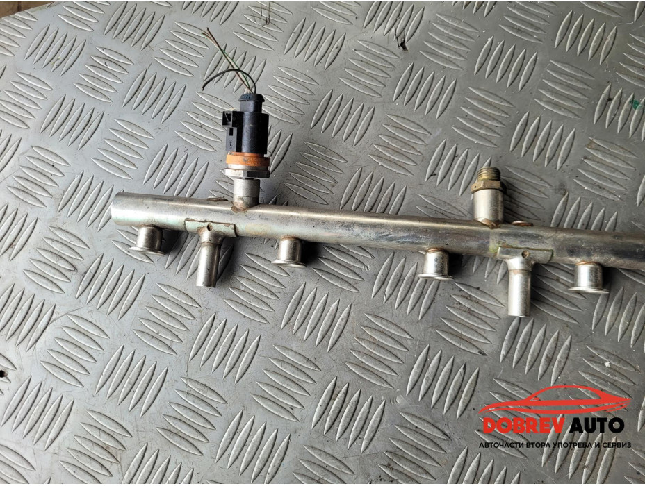 Горивен рейл за Audi A5 2.0 TFSI Горивен рейл за Audi A5 2.0 TFSI