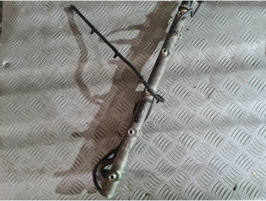 Горивен рейл за Mercedes E Class W211 2.7 CDI