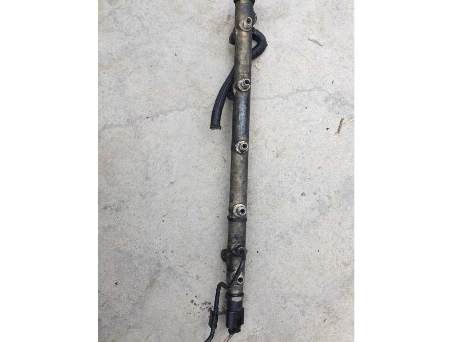 Горивен рейл за Mercedes E Class W211 2.7CDI