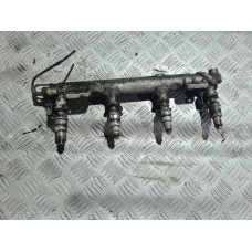 Горивен рейл с бензинови дюзи за Opel zafira A 2.2 i 147 к.с.