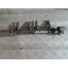 Горивен рейл с дюзи за Audi A3 8L 1.6 i 102 к.с.