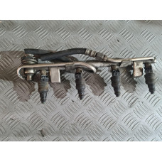 Горивен рейл с дюзи за Audi A4 B5 1.8 T