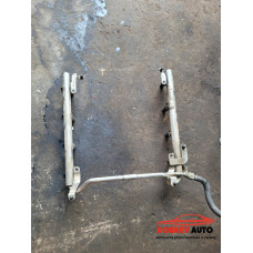 Горивен рейл (с дюзи) за Audi A6 C6 (4F) 4.2i