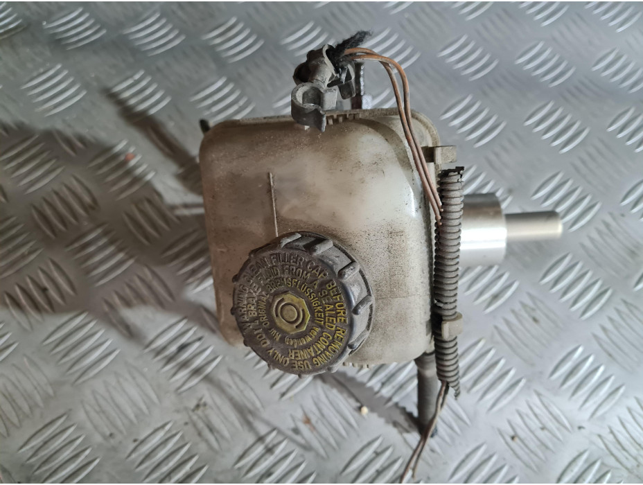 Горна спирачна помпа за Opel Astra G 2.0 DTI Горна спирачна помпа за Opel Astra G 2.0 DTI