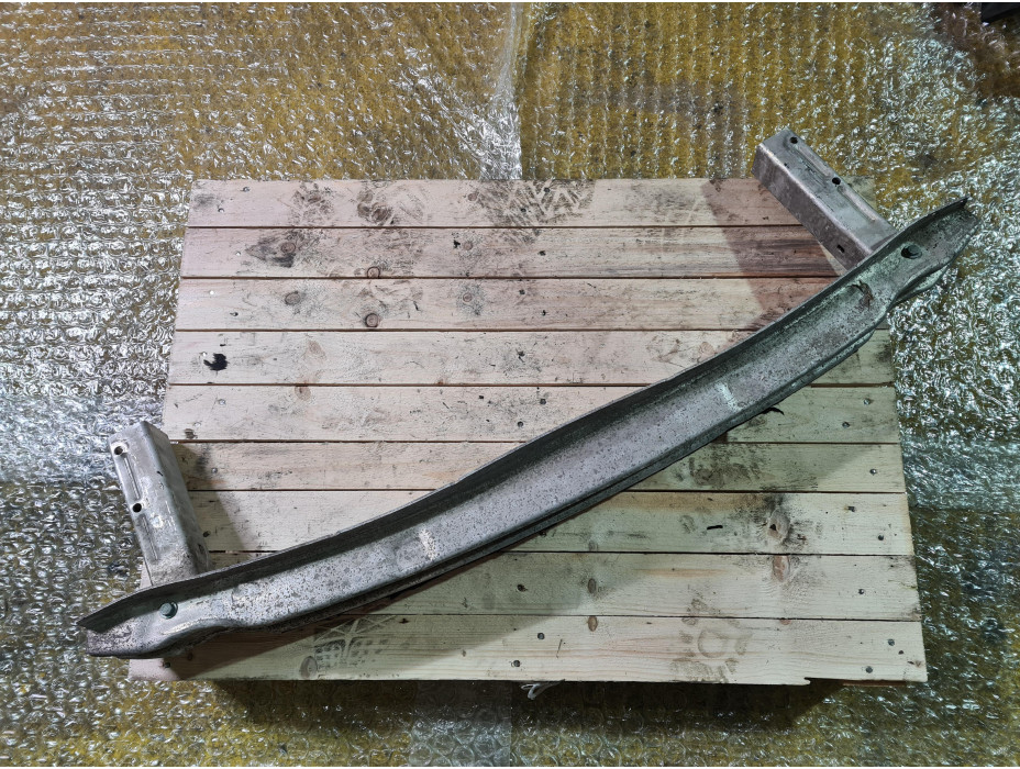 Греда под задна броня за Ауди А4 Б6 Комби / Audi A4 B6 Avant