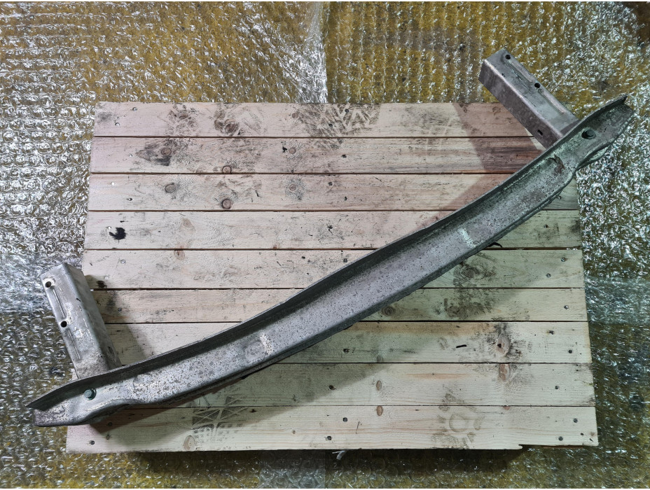 Греда под задна броня за Ауди А4 Б6 седан / Audi A4 B6 Sedan Греда под задна броня за Ауди А4 Б6 седан / Audi A4 B6 Sedan