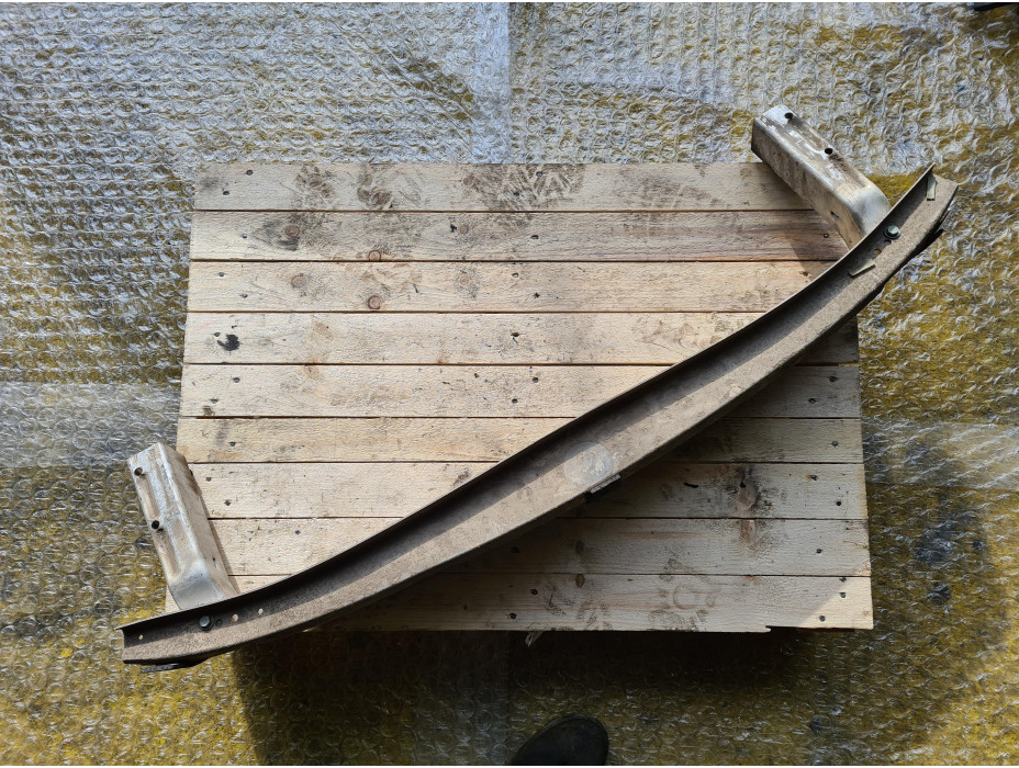 Греда под задна броня за Ауди А6 Ц5 Комби / Audi A6 C5 Avant Греда под задна броня за Ауди А6 Ц5 Комби / Audi A6 C5 Avant