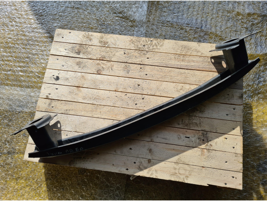 Греда под предна броня за Фолксаген Туаран / Volkswagen Touran 1T Греда под предна броня за Фолксаген Туаран / Volkswagen Touran 1T