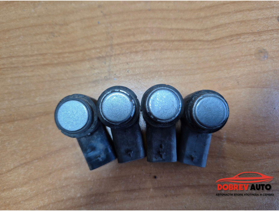 Датчик парктроник за Audi Q7 4L -Тъмно сив Датчик парктроник за Audi Q7 4L -Тъмно сив