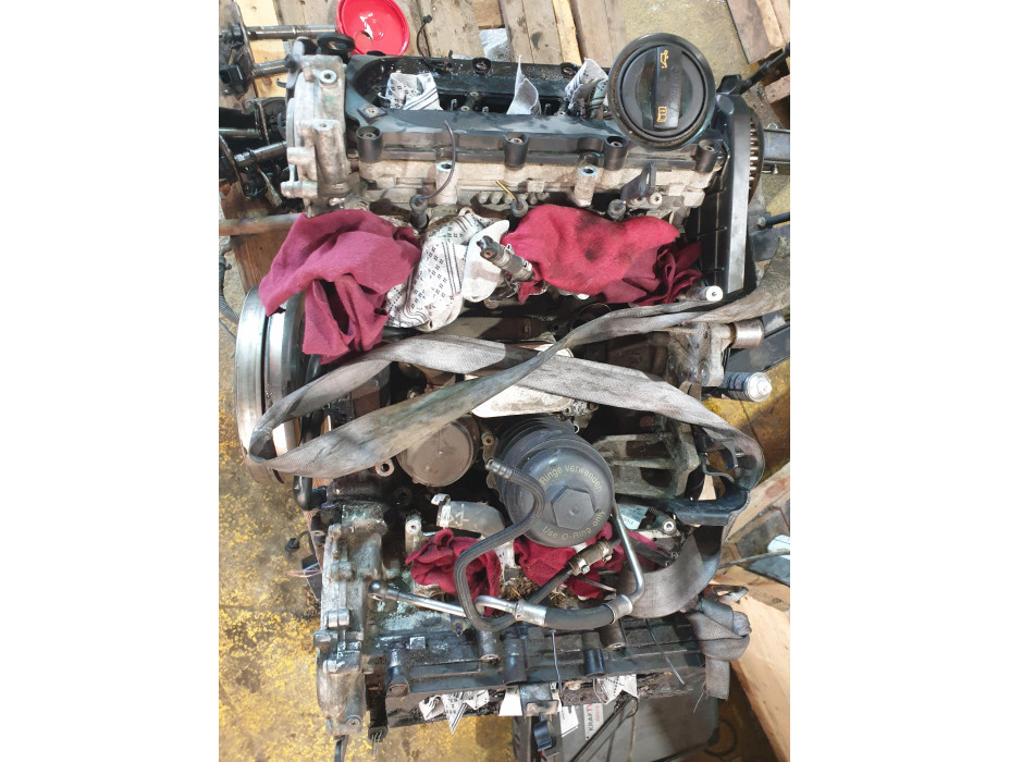 Двигател CAM за Audi A5 8T 2.7TDI Automatic