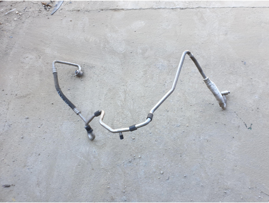 Дебел климатичен маркуч за VW Passat CC 2.0TSI Дебел климатичен маркуч за VW Passat CC 2.0TSI