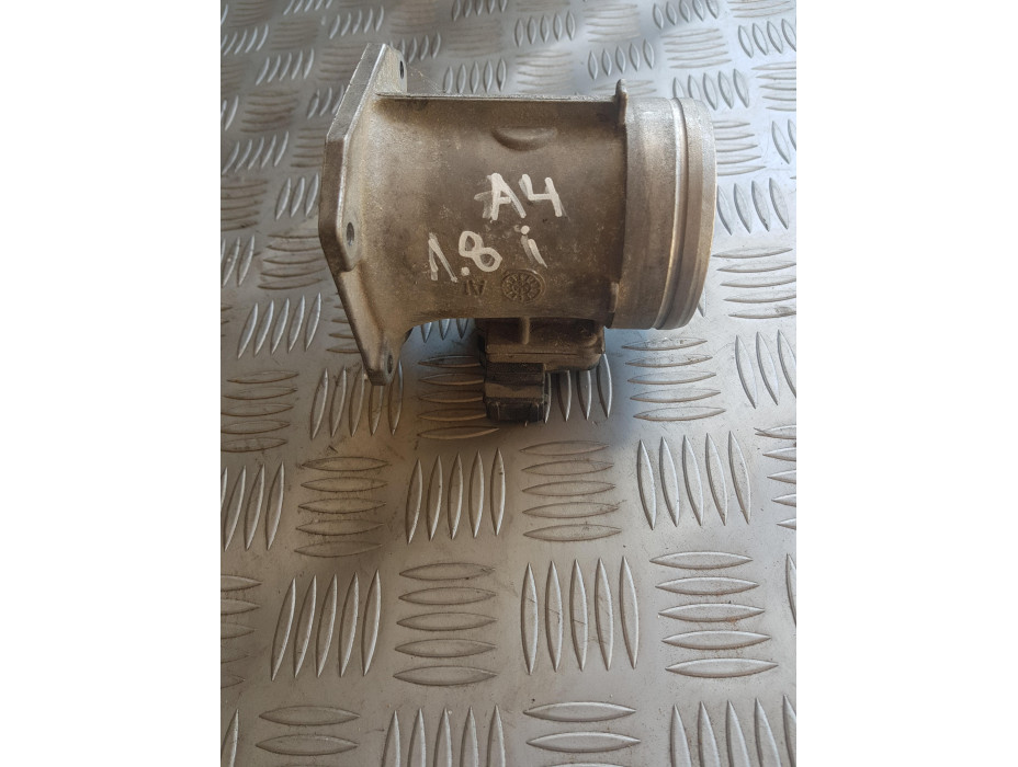 Дебитомер за Audi A4 B5 1.8i - метален Дебитомер за Audi A4 B5 1.8i - метален