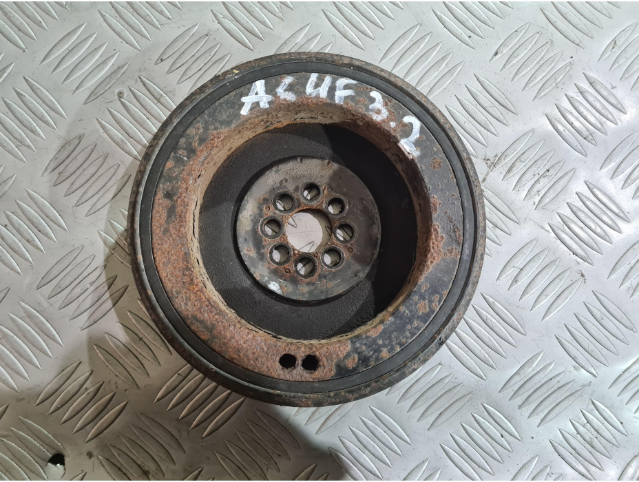 Демпферна шайба за Audi A6 C6 3.2 FSI Quattro Демпферна шайба за Audi A6 C6 3.2 FSI Quattro