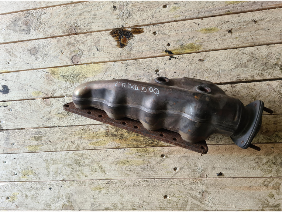 Десен изпускателен колектор за Фолксваген Фаетон 4.2и / Volkswagen Phaeton 4.2i Десен изпускателен колектор за Фолксваген Фаетон 4.2и / Volkswagen Phaeton 4.2i