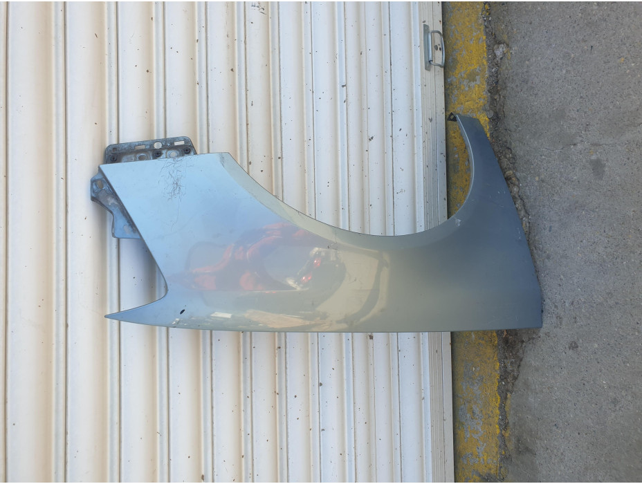 Десен калник за VW Passat B6 2.0 TDI Десен калник за VW Passat B6 2.0 TDI