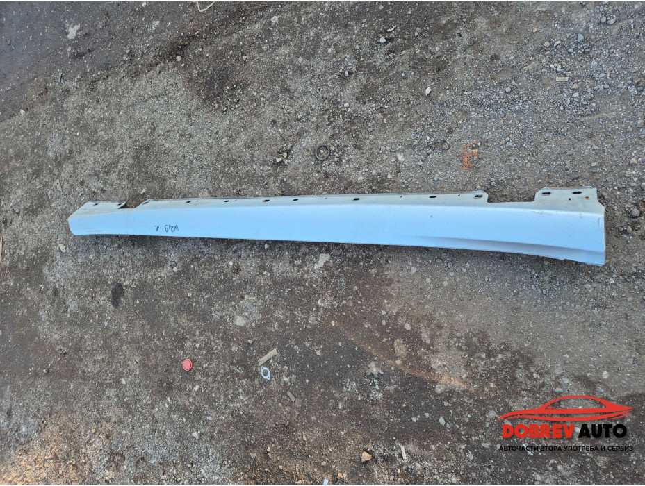 Десен праг за Mercedes CLS W219 - Сив