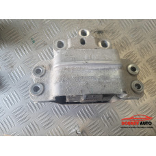 Десен тампон за двигател за VW Passat CC 2.0TDI