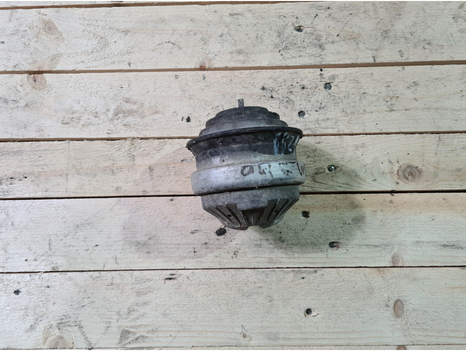 Десен тампон за двигател за Мерцедес Ес 320 цди 235кс / Mercedes S320 CDI W221