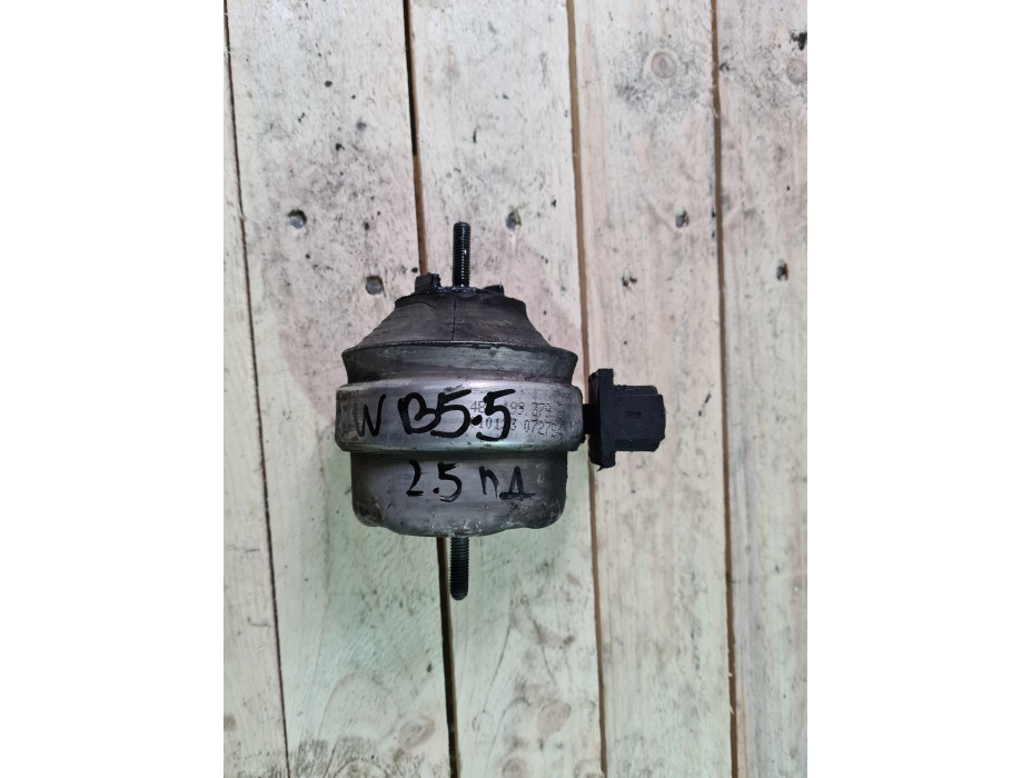 Десен тампон за двигател за Фолксваген Пасат Б5.5 2.5тди / Volkswagen Passat B5.5 2.5TDI. 