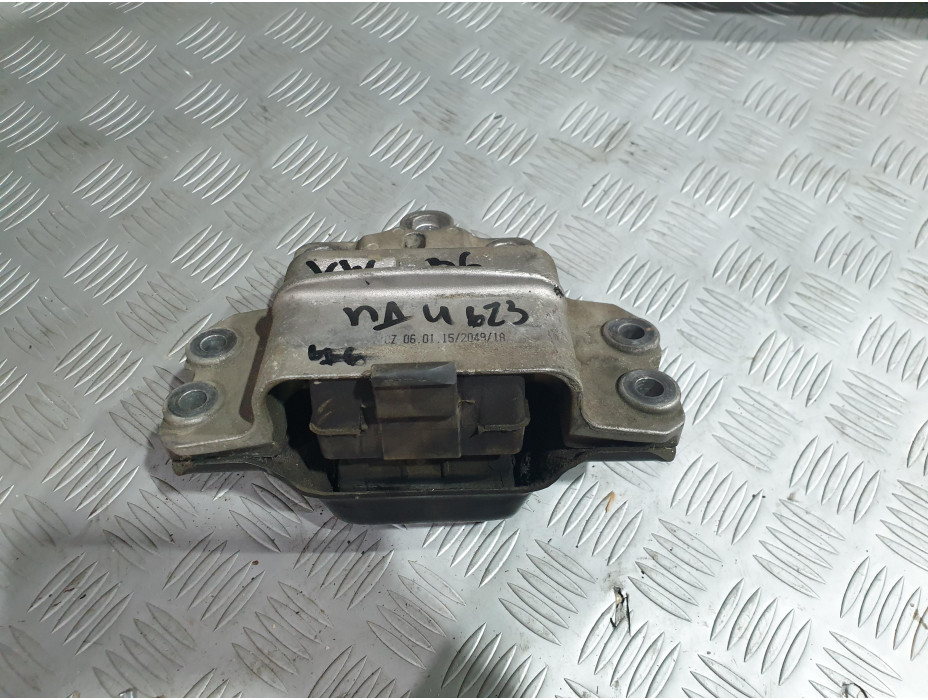 Десен тампон за мотор за VW Touran 1.9 TDI