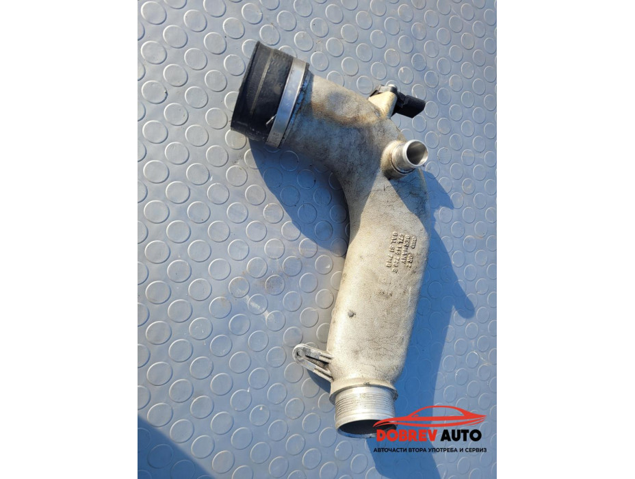 Десен турбо път за Audi RS6 4F 07L 145 728 E Десен турбо път за Audi RS6 4F 07L 145 728 E