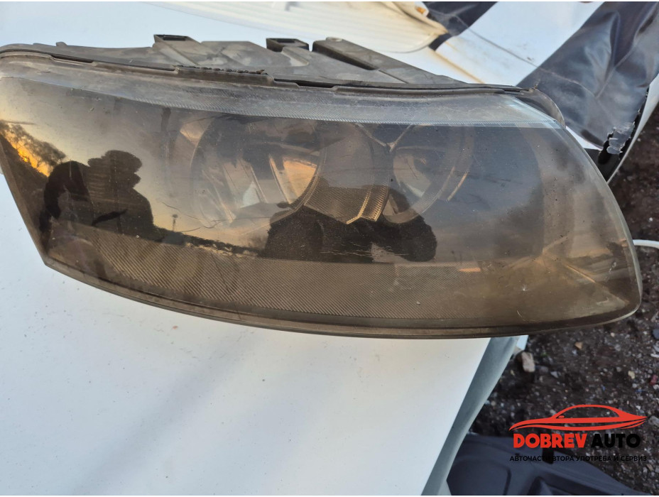 Десен фар за Audi A6 4F TDI