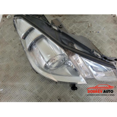 Десен фар (оборудван) за Mercedes E Class C207