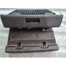 Джобче под предна лява седалка за VW Touran 1T