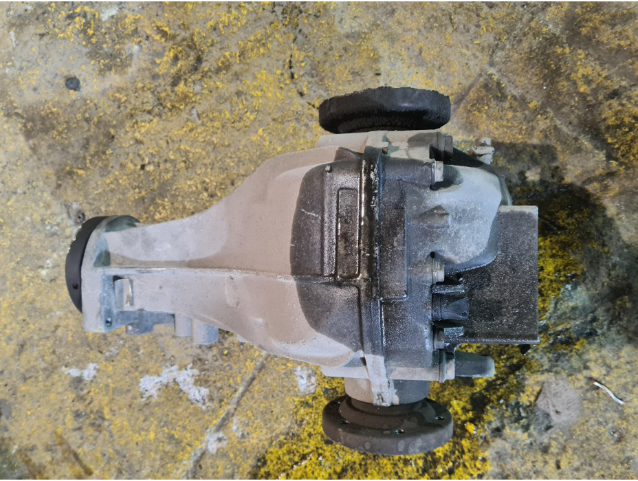 Диференциал за Audi A8 D3 4.2i Long