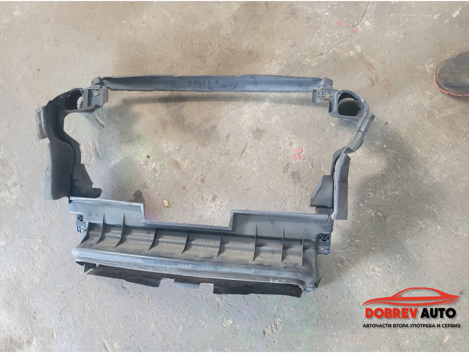 Дифузьор за воден радиатор за Mercedes ML320 W164 Дифузьор за воден радиатор за Mercedes ML320 W164