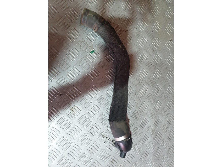 Долен воден маркуч за Audi A5 8T 2.7TDI