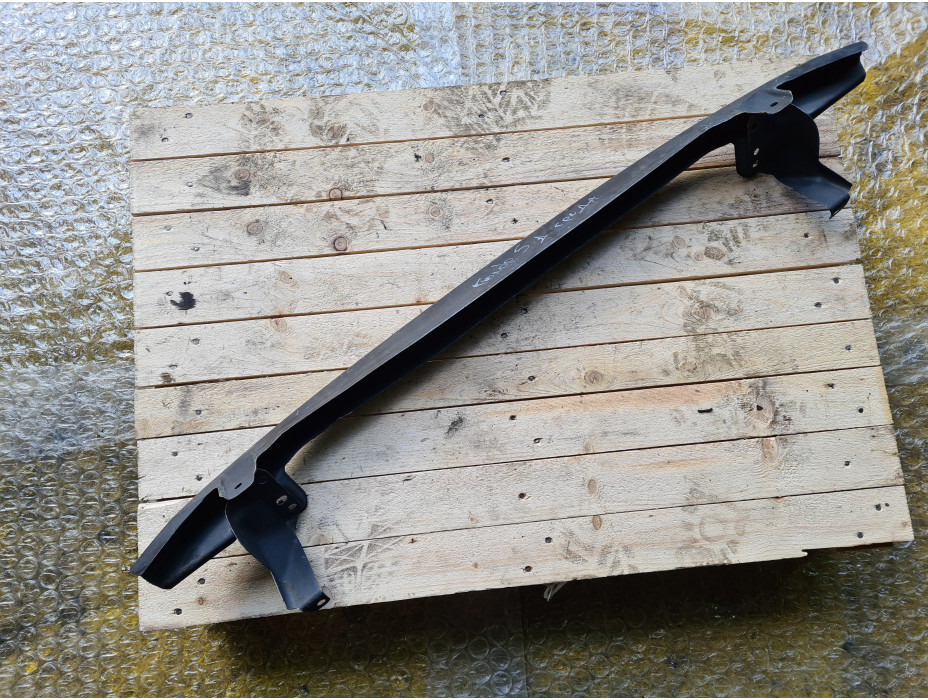 Долна греда под предна броня за Фолксваген Голф 5 / Volkswagen Golf 5 Долна греда под предна броня за Фолксваген Голф 5 / Volkswagen Golf 5