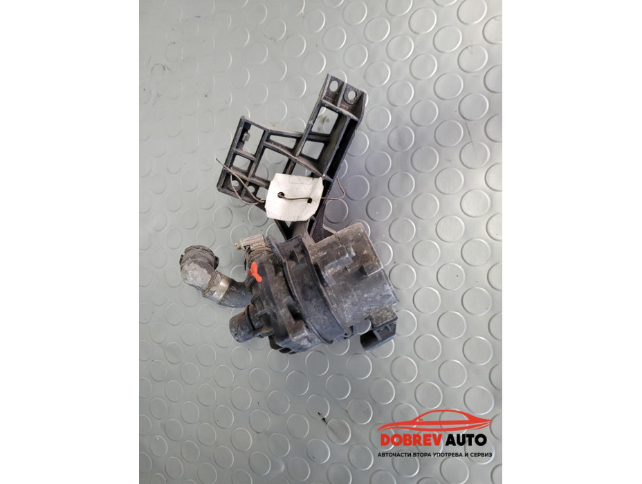 Допълнителна ел. водна помпа за BMW 740d G11