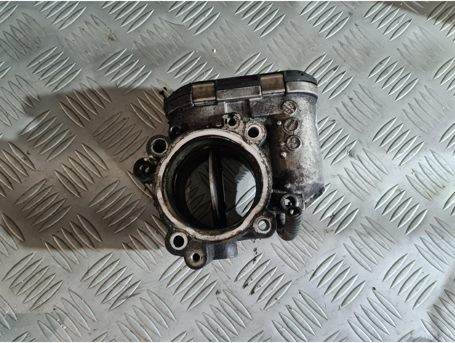 Дросел клапа за Opel Vectra C 3.0 CDTI